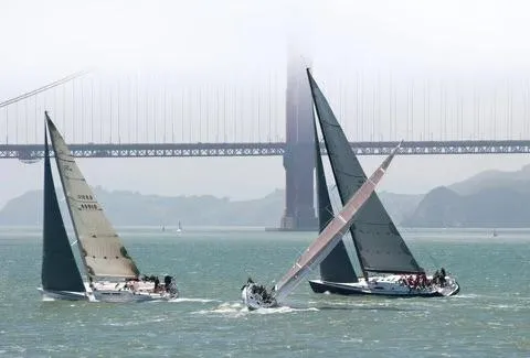 Medusa Yacht Photos Pics Sailboats racing near the Golden Gate Bridge, featuring a 1996 Santa Cruz 52 model.