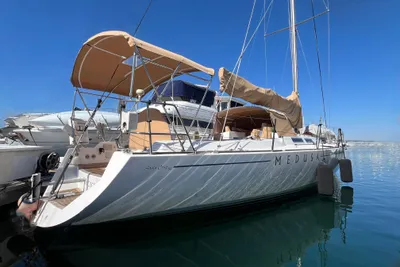 Santa Cruz 52