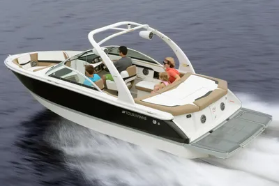 2016 Four Winns H230