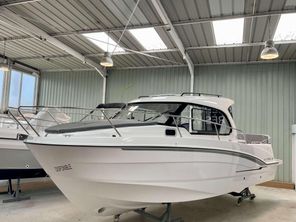 2022 Beneteau ANTARES 8 OB V2