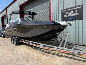 2023 Scarab 285 ID