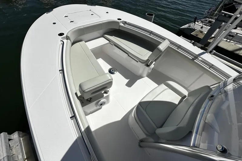  Yacht Photos Pics 2022 Southport 30 FE boat with spacious seating and sleek design.
