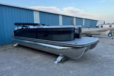 Lowe SS230WV