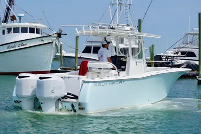 Southport 28 Center Console