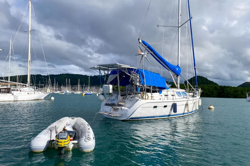 Yacht Photos Pics Hunter Marine 41DS