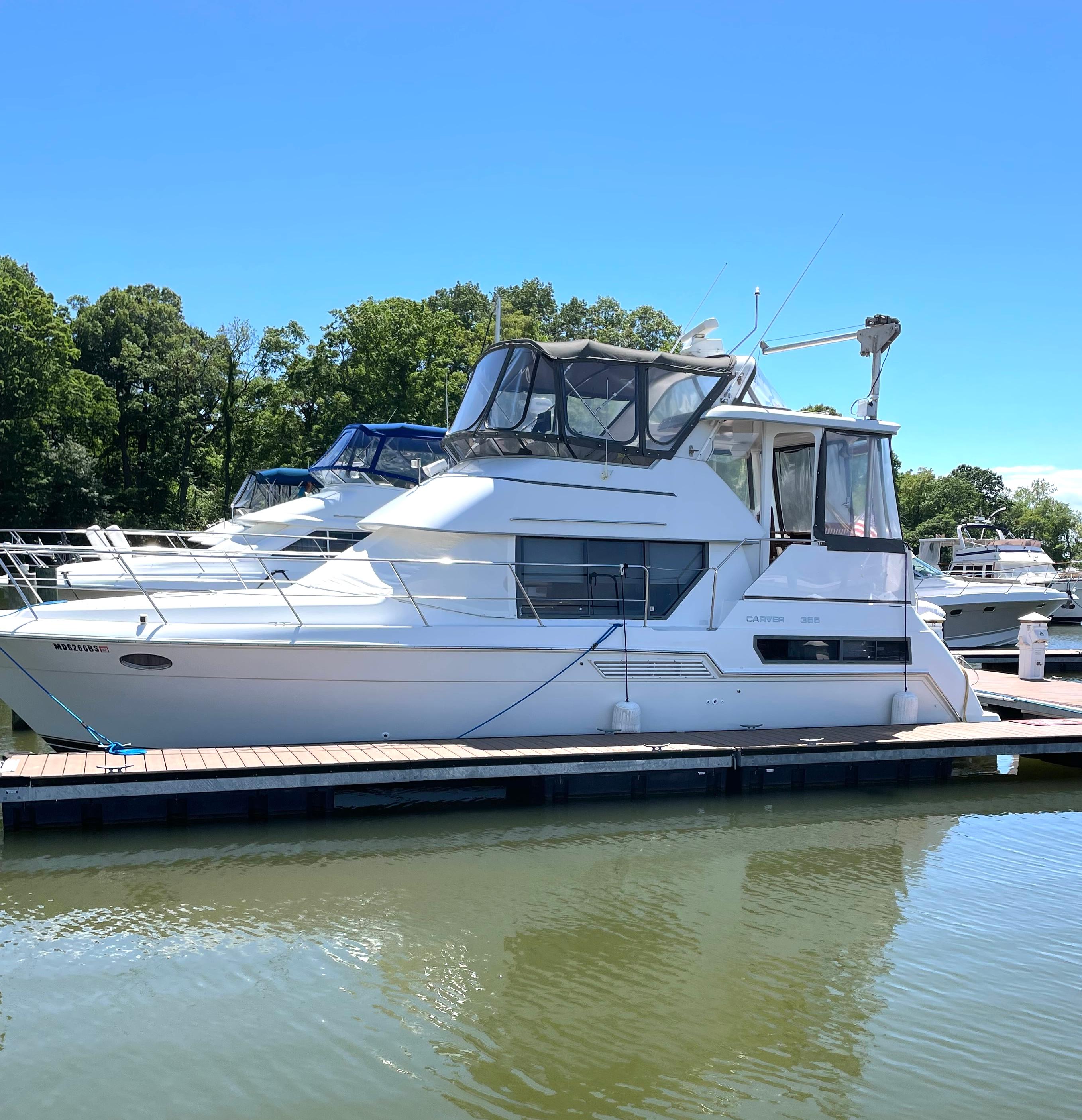 1996 Carver Aft Cabin 355 Cruiser for sale - YachtWorld