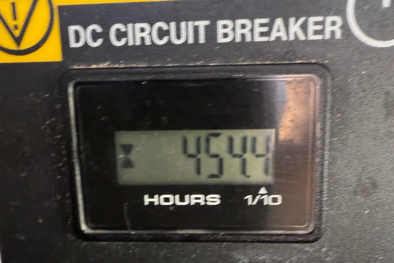 B-offline Yacht Photos Pics DC circuit breaker display showing 4544 hours on SACS Rebel 40, 2019 model.
