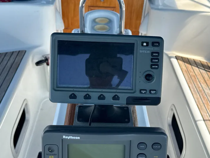 Gonzo Yacht Photos Pics Cockpit navigation instruments on a 1997 Beneteau 50 sailboat.