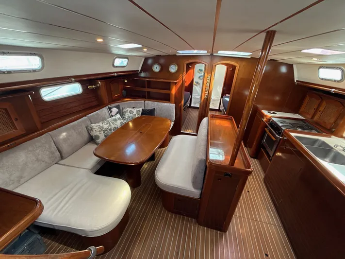 Gonzo Yacht Photos Pics 