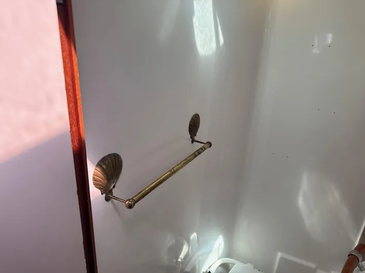 Gonzo Yacht Photos Pics 