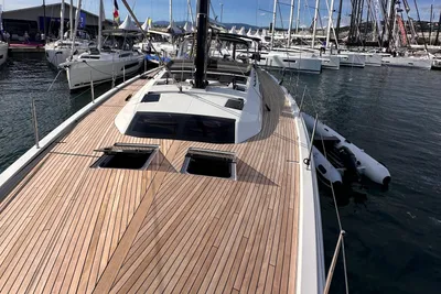 2024 Dufour 530