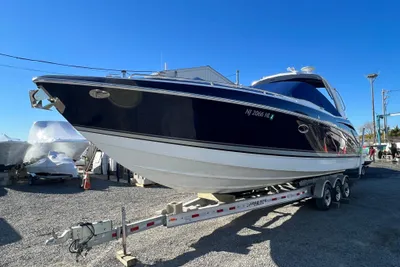 Formula 350 Crossover Bowrider