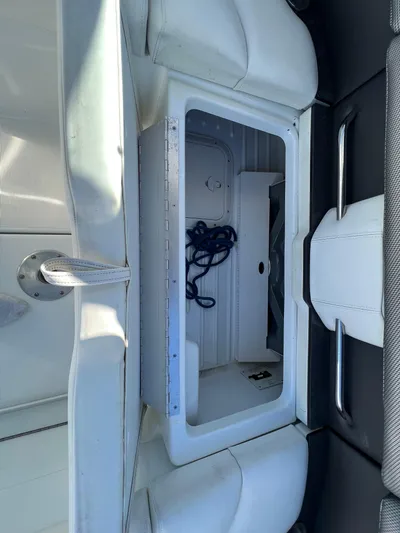 Yacht Photos Pics 2014 Formula 350 Crossover Bowrider storage compartment with rope.
