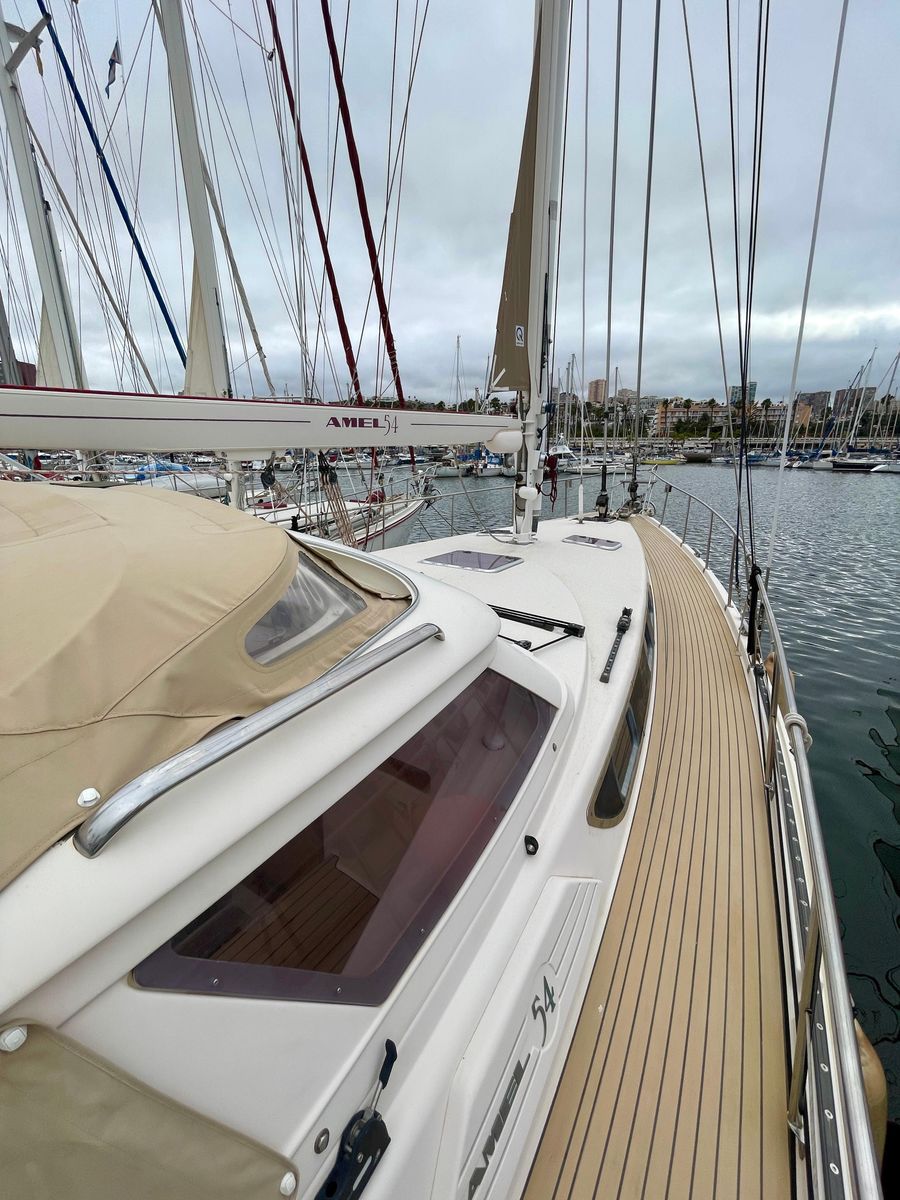 2007 Amel 56 