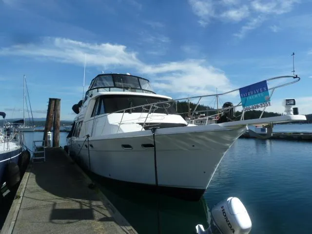 Mezzanine Round Yacht Photos Pics 