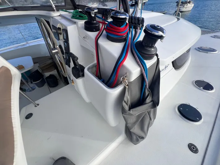 Knotty Nature Yacht Photos Pics Fountaine Pajot Lipari 41 sailboat deck with winches and ropes, 2011 model.