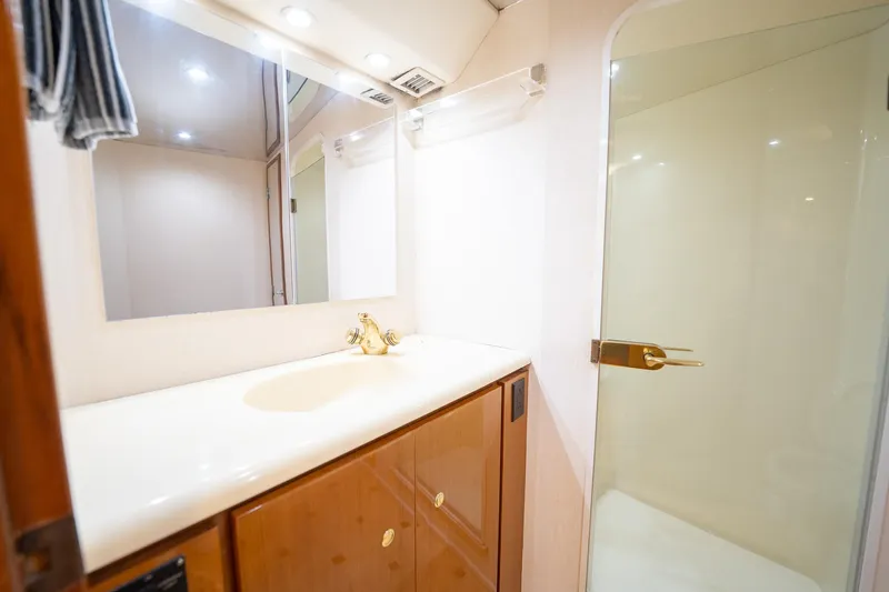 Engage2 Yacht Photos Pics 