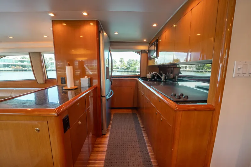 Engage2 Yacht Photos Pics 