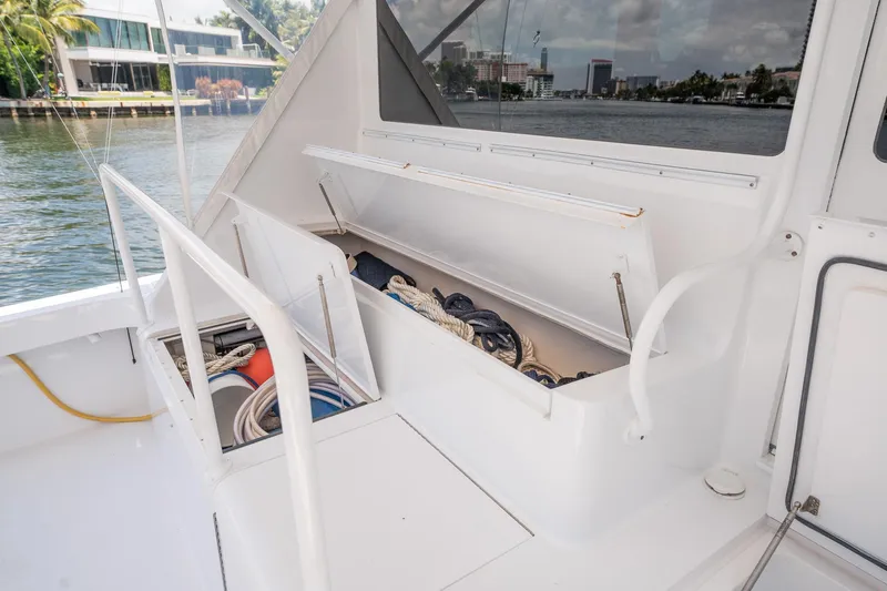 Engage2 Yacht Photos Pics 