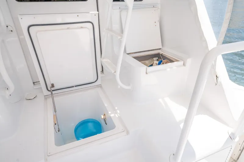 Engage2 Yacht Photos Pics 