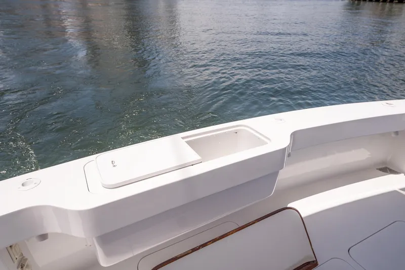 Engage2 Yacht Photos Pics 