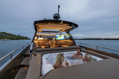 Yacht