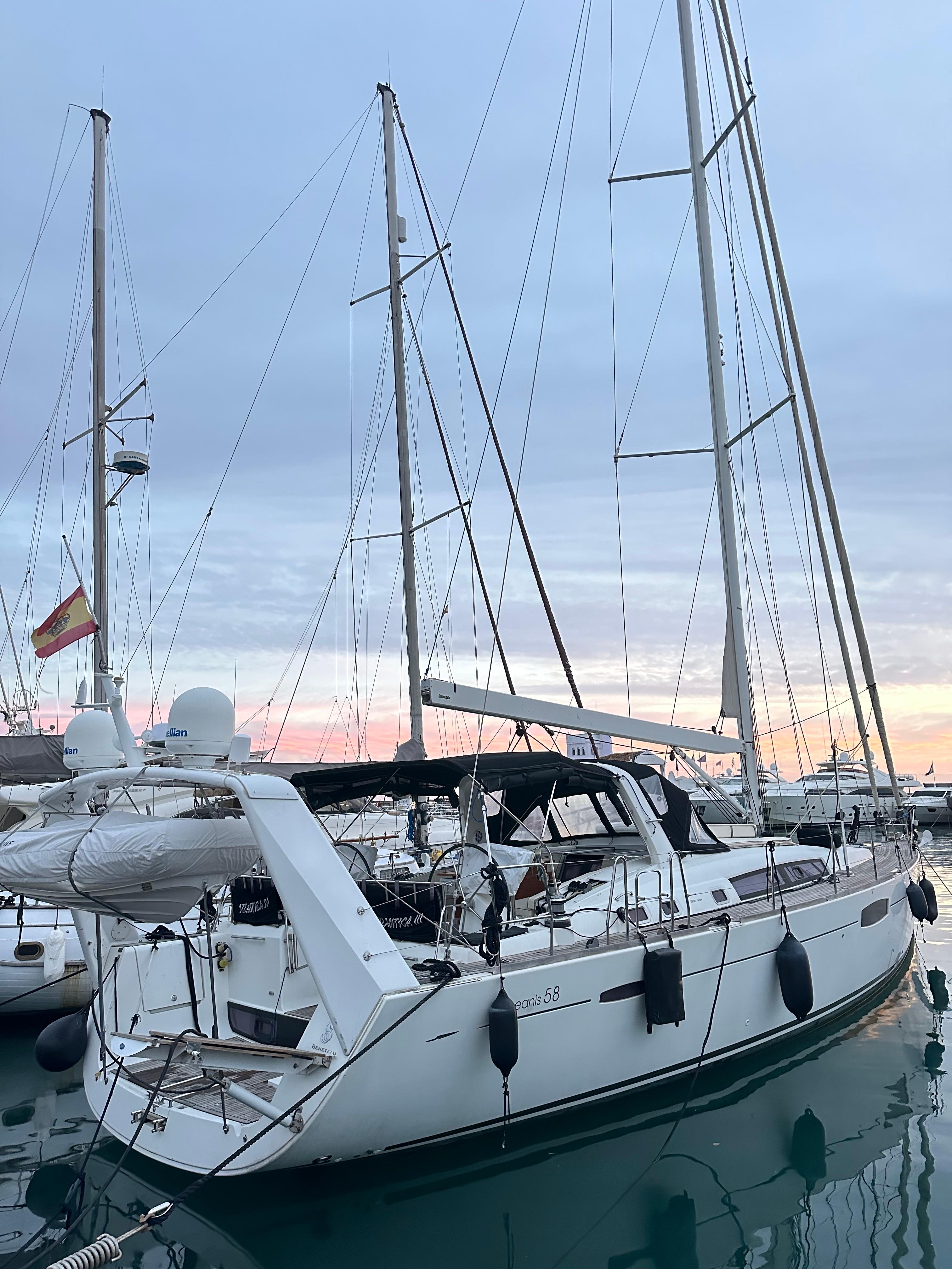 Ocasión 2012 Beneteau Oceanis 58 - Málaga | TopBarcos.com