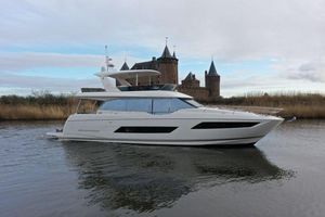 2017 Prestige 680 flybridge #23