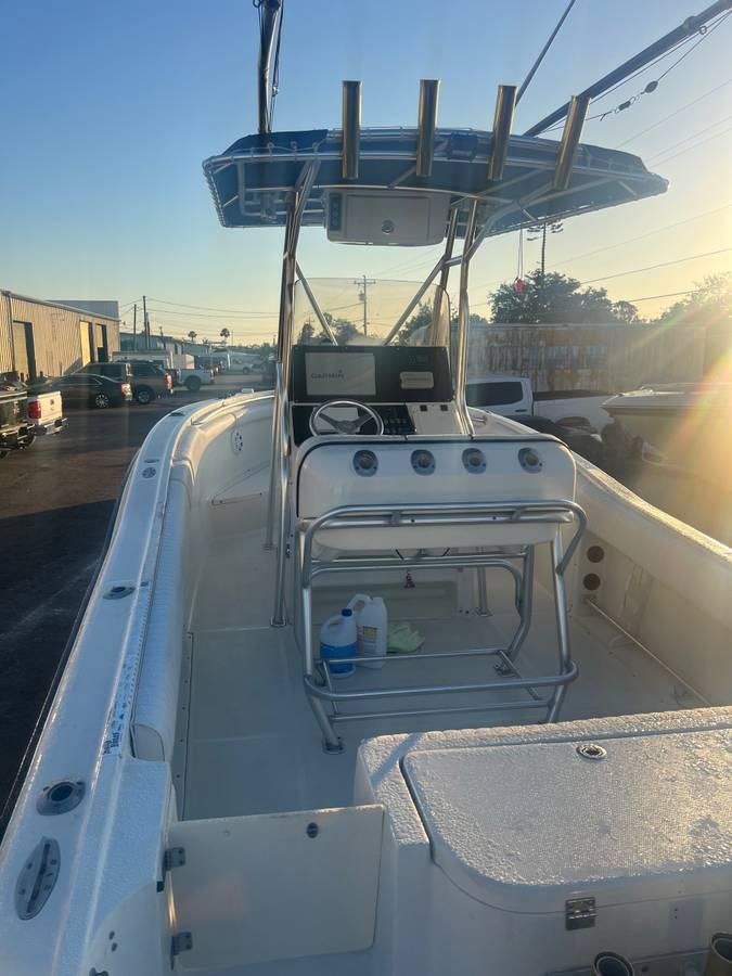 2005 Hydra-Sports 2400 CC Vector Center Console for sale - YachtWorld