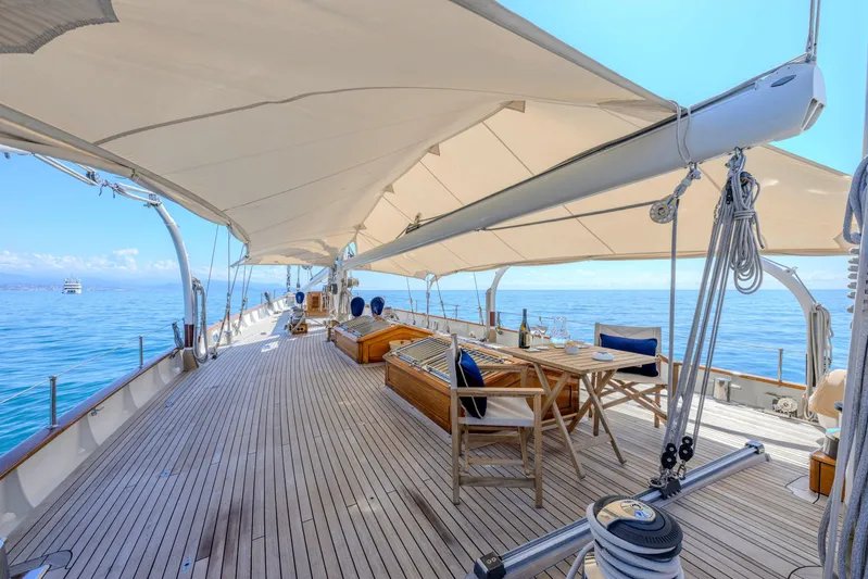 Sss Gloria Yacht Photos Pics Large deck space