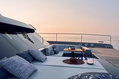 Yacht