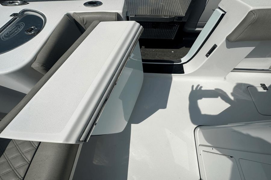 2021 Sportsman Open 282 Center Console