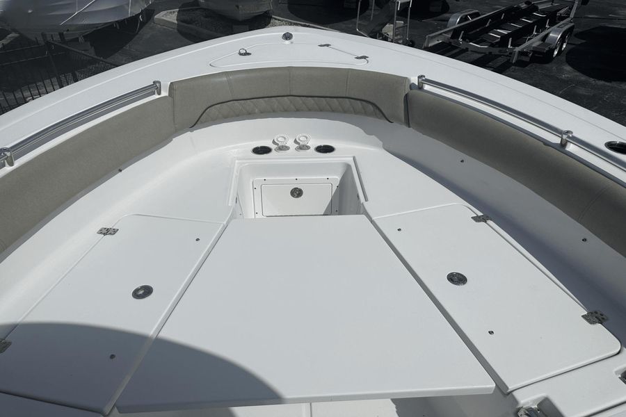 2021 Sportsman Open 282 Center Console