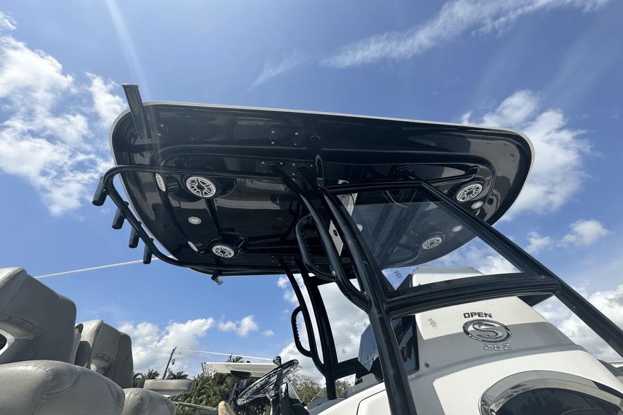 2021 Sportsman Open 282 Center Console