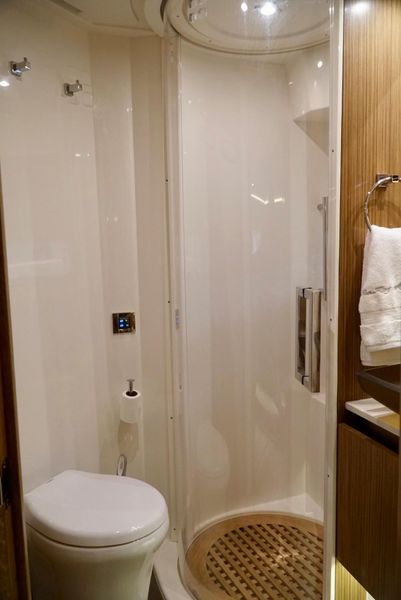 2018 Sea Ray L550 Fly