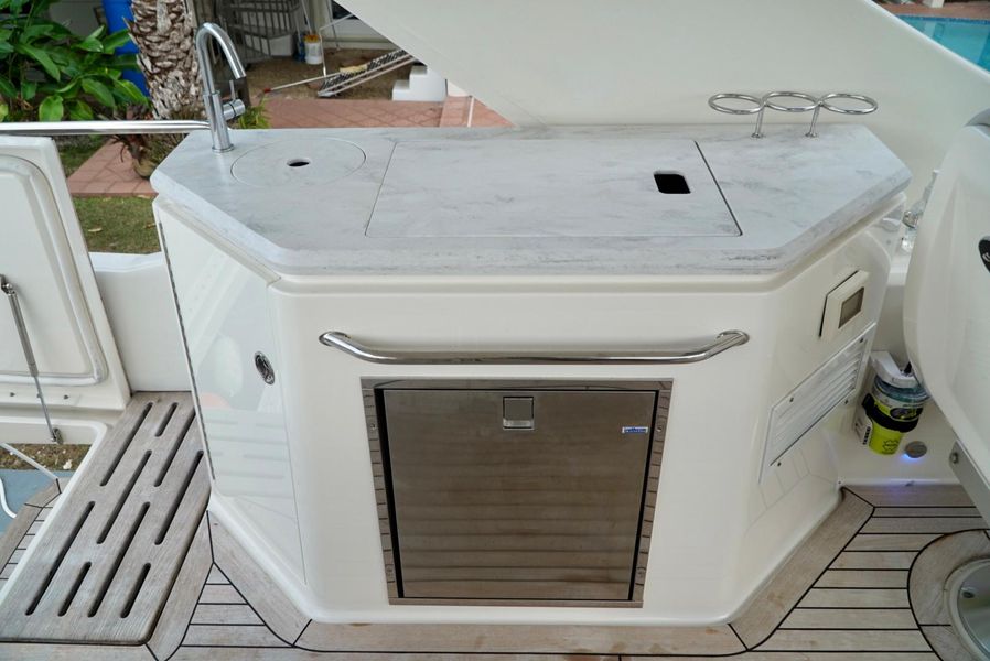 2018 Sea Ray L550 Fly