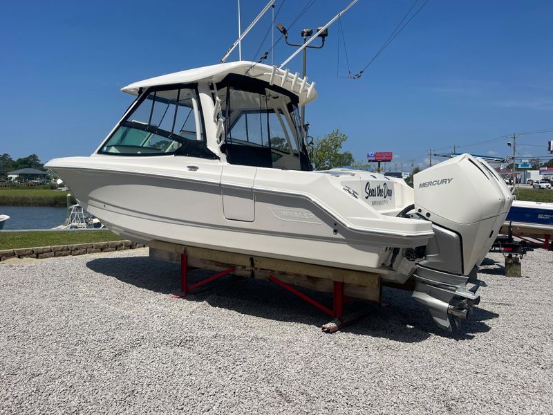 2021 Boston Whaler 280 Vantage