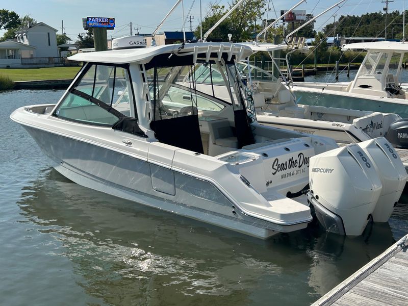 2021 Boston Whaler 280 Vantage