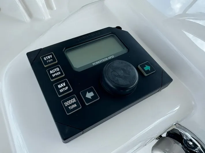  Yacht Photos Pics Autopilot control panel on 2004 Bertram 510 Convertible yacht.