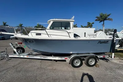 Parker 2120 Sport Cabin