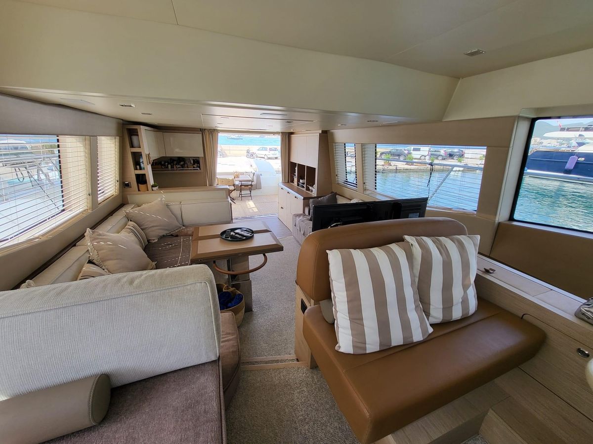 2018 Monte Carlo Yachts 52 