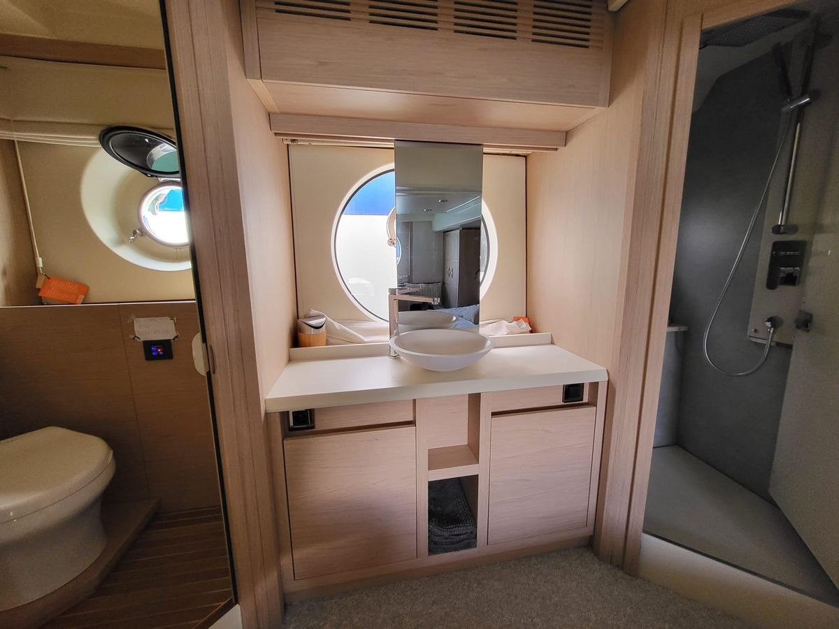 2018 Monte Carlo Yachts 52 