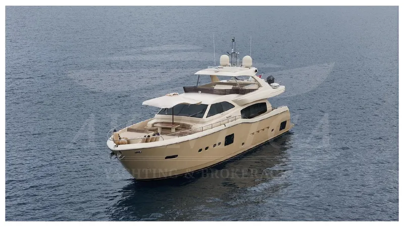  Yacht Photos Pics FERRETTI ALTURA 840
