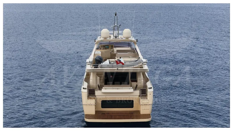  Yacht Photos Pics FERRETTI ALTURA 840