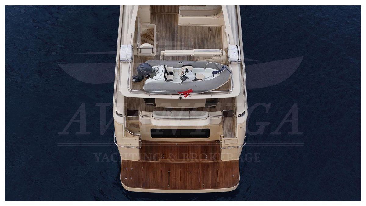 2010 Ferretti Yachts 80 