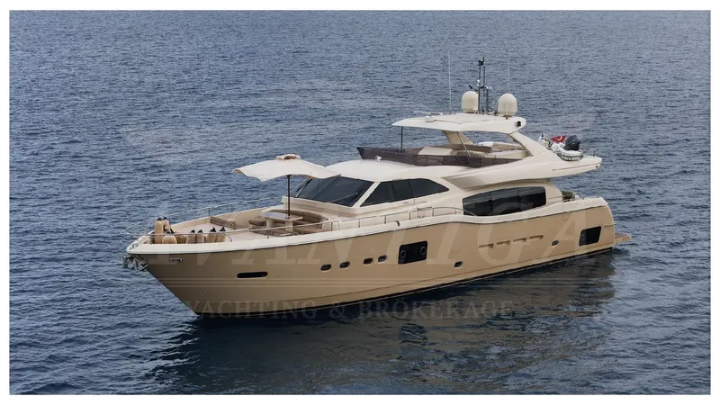  Yacht Photos Pics FERRETTI ALTURA 840