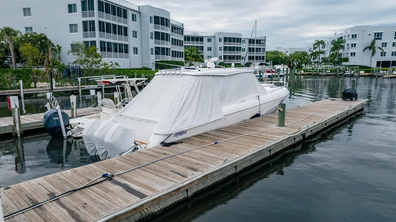 Rightview Yacht Photos Pics 