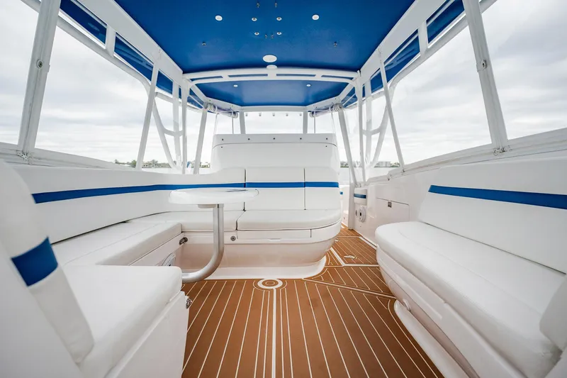 Rightview Yacht Photos Pics 