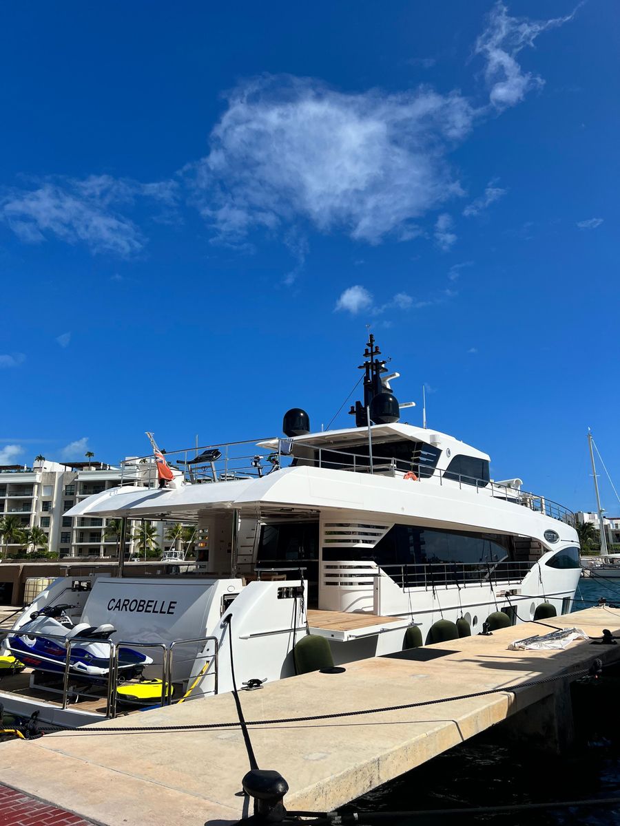 2018 Gulf Craft 104 