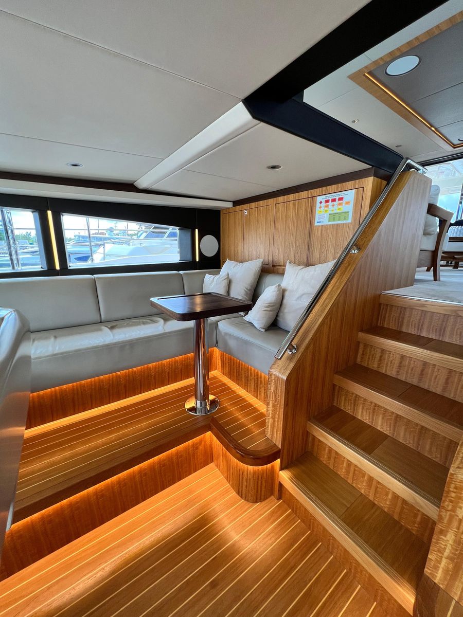 2018 Gulf Craft 104 